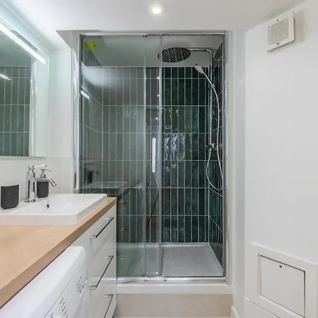 Charming Renovated And Bright In The Center Apartamento