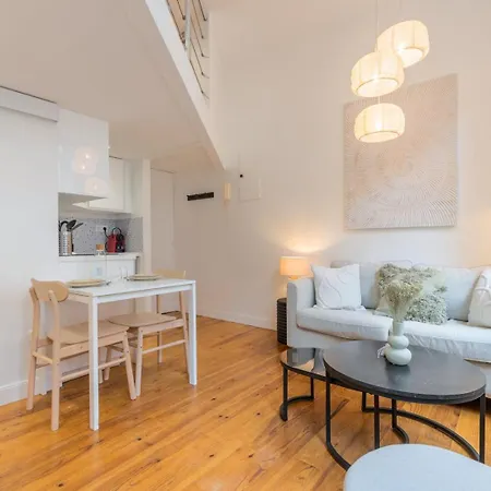 Apartamento Charming Renovated And Bright In The Center *