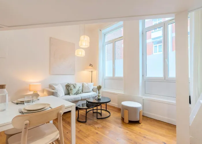 Charming Renovated And Bright In The Center Appartement *