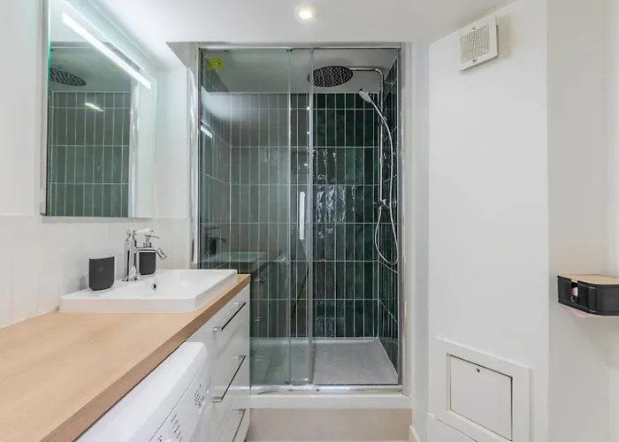 Charming Renovated And Bright In The Center Appartement